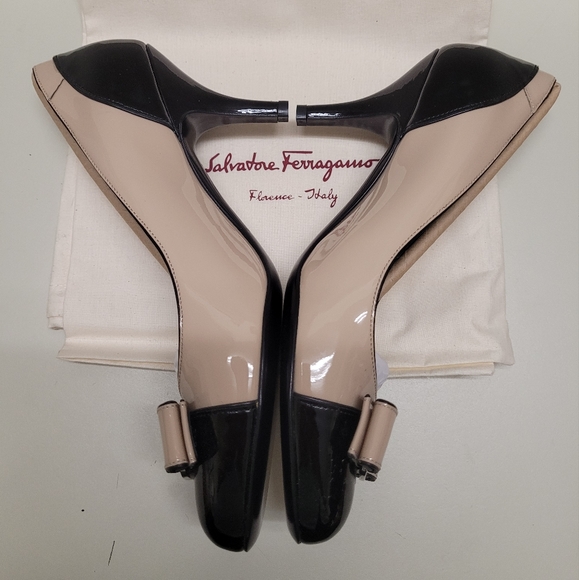 NWOT Ferragamo Carla Mix Pumps - Picture 3 of 13